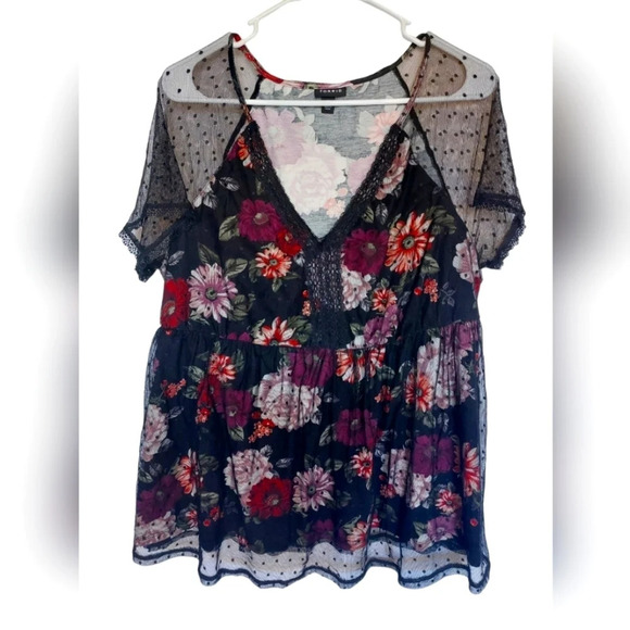 Torrid short sleeve blouse sheer sleeves lace and floral top size 1 - Picture 1 of 9